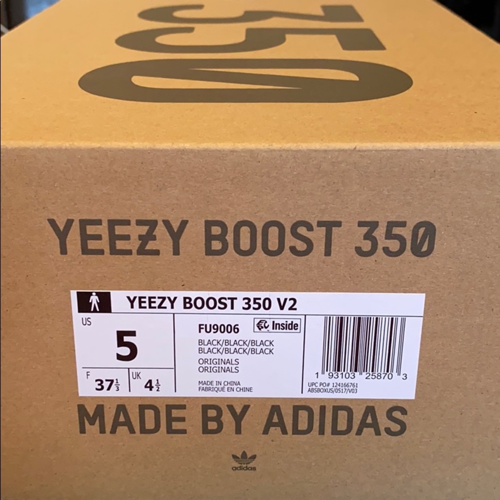 YEEZY BOOST 350 V2 Black
